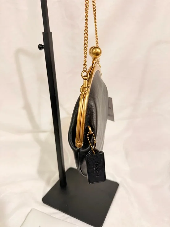 Coach Kisslock Pouch 20 with Gold Hardware NWT - Picture 5 of 8